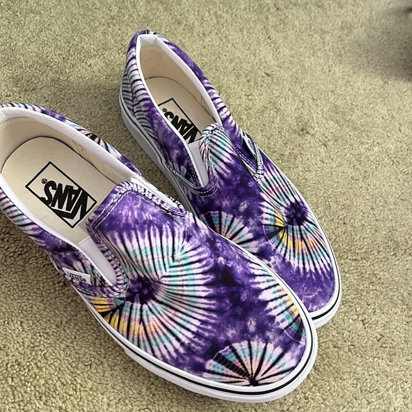 NWOT VANS 7.5 - Picture 2 of 5